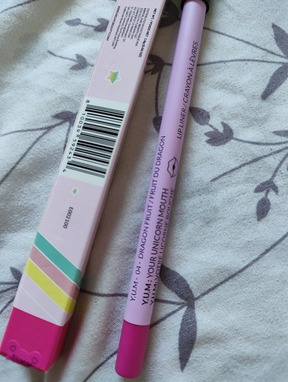 Kim Chi Yum Your Unicorn Mouth Lip Liner 04 Dragon Fruit Bright Pink